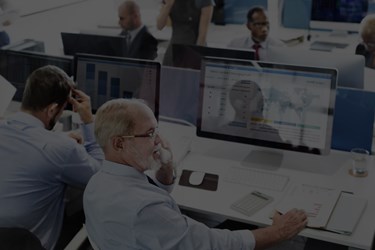 Real-Time Risk Monitoring in Electronic Trading Environments